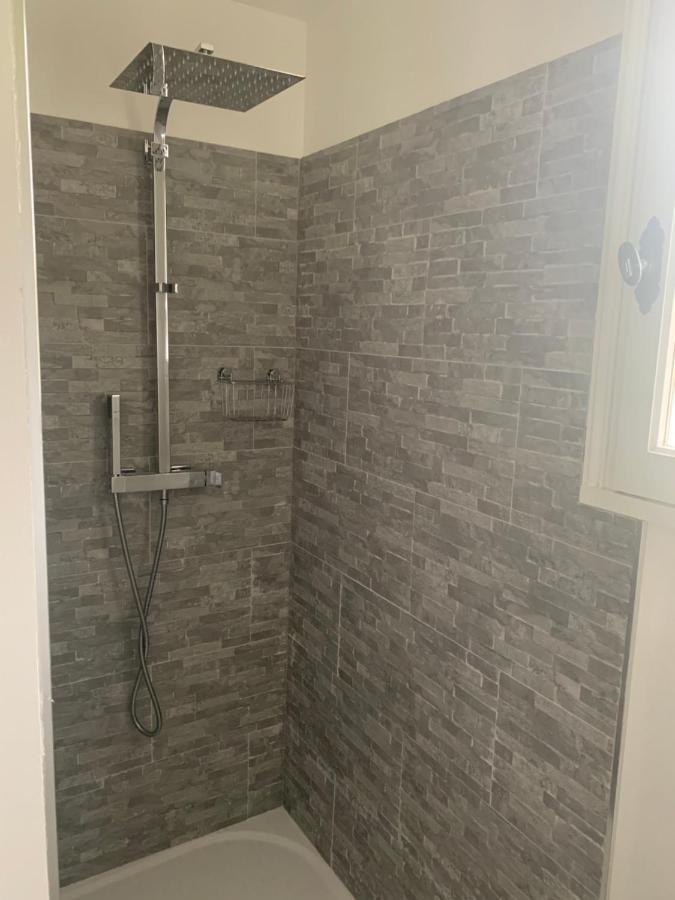 אימארגואס Le Patio, Chambres D Hotes Pour Adultes En Camargue, Possibilite De Naturisme A La Piscine, מראה חיצוני תמונה