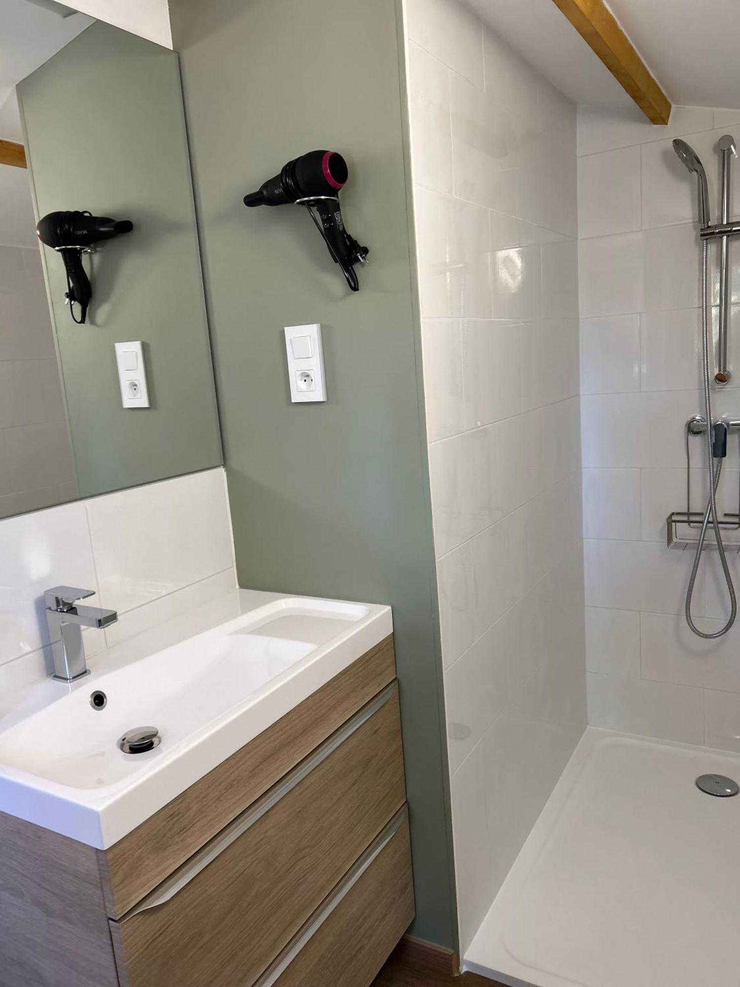 אימארגואס Le Patio, Chambres D Hotes Pour Adultes En Camargue, Possibilite De Naturisme A La Piscine, מראה חיצוני תמונה
